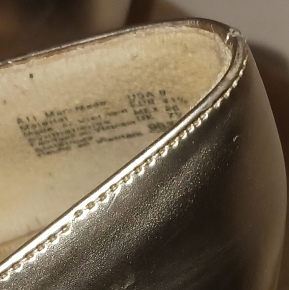 Fioni Gold Open Toed Heels Size 9 - Picture 5 of 12